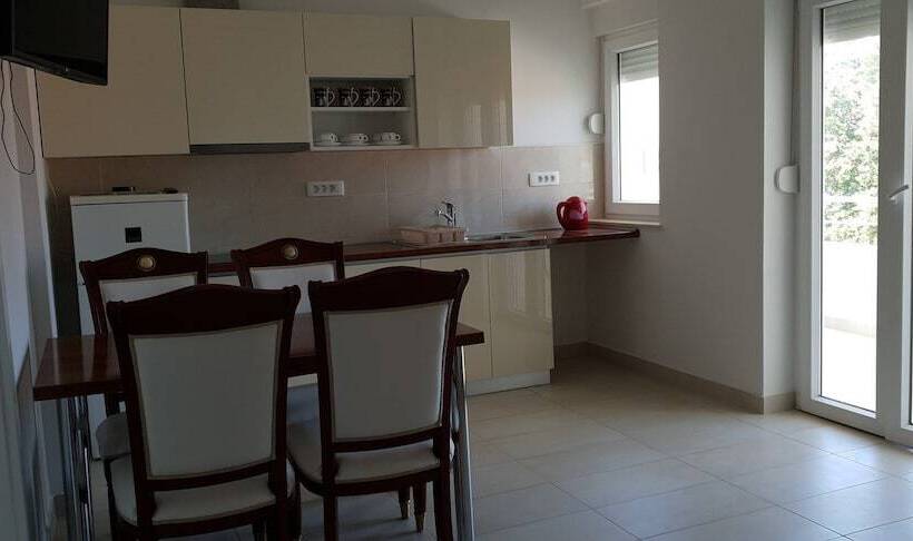 Apartments Mia Bilo 887