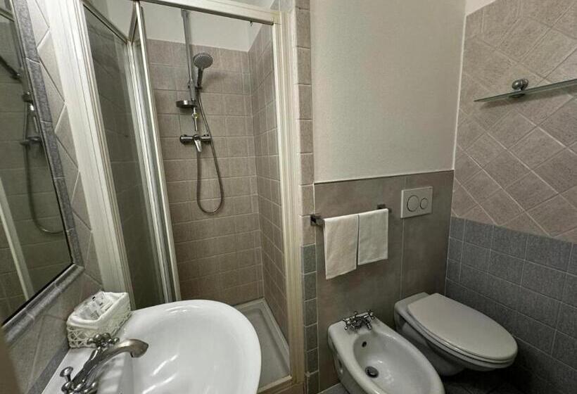 민박 Villa Le Camelie Siena