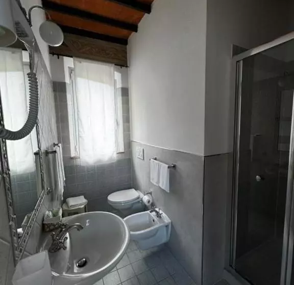 Nocleg ze śniadaniem Villa Le Camelie Siena