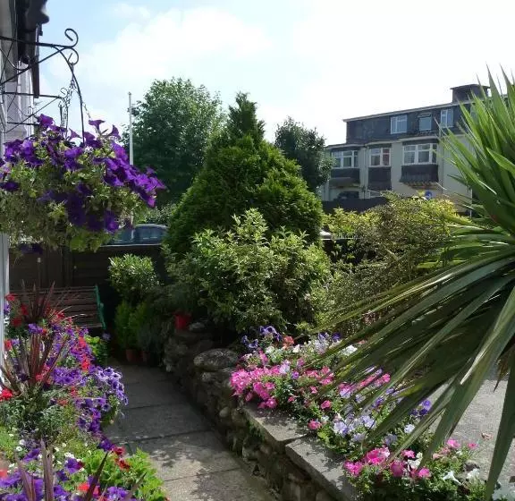 Bernay Hotel