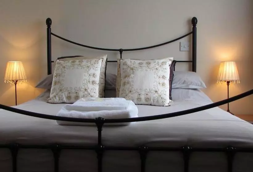 Bernay Hotel