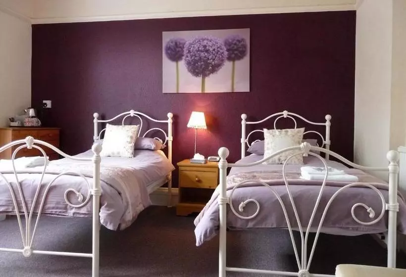 Bernay Hotel