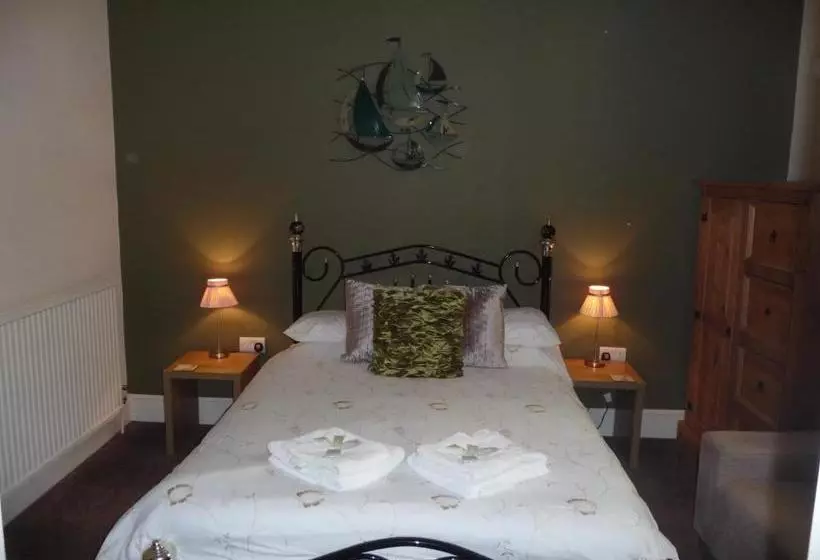 Bernay Hotel