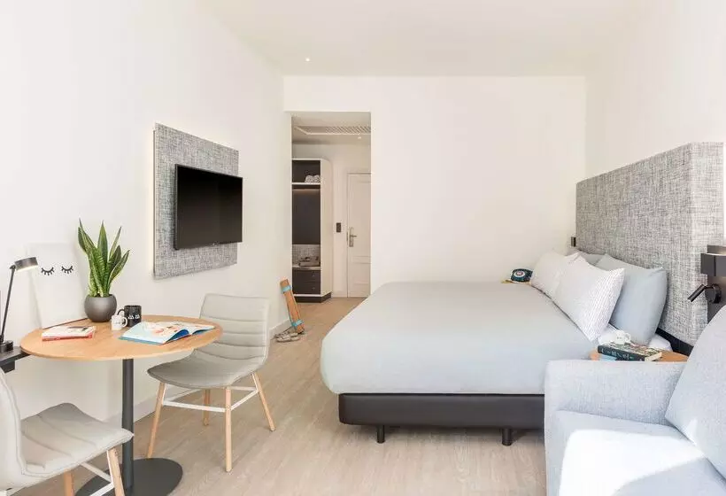 هتل Innside by Meliá Madrid Gran Vía