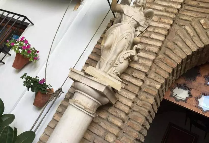 Hotel Los Patios