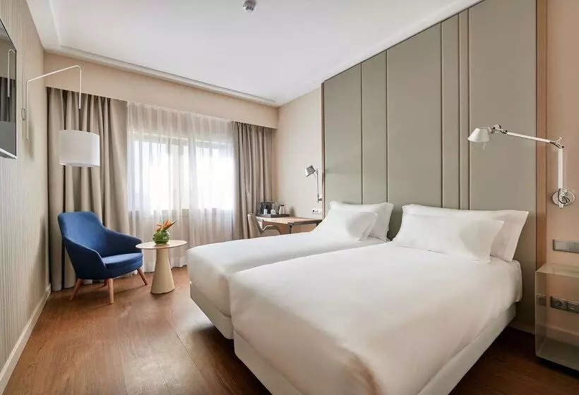 هتل NH Lisboa Campo Grande