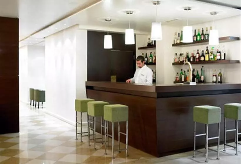 هتل NH Lisboa Campo Grande