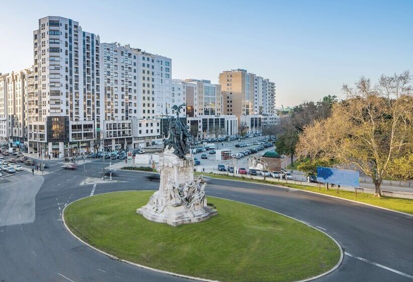 هتل NH Lisboa Campo Grande