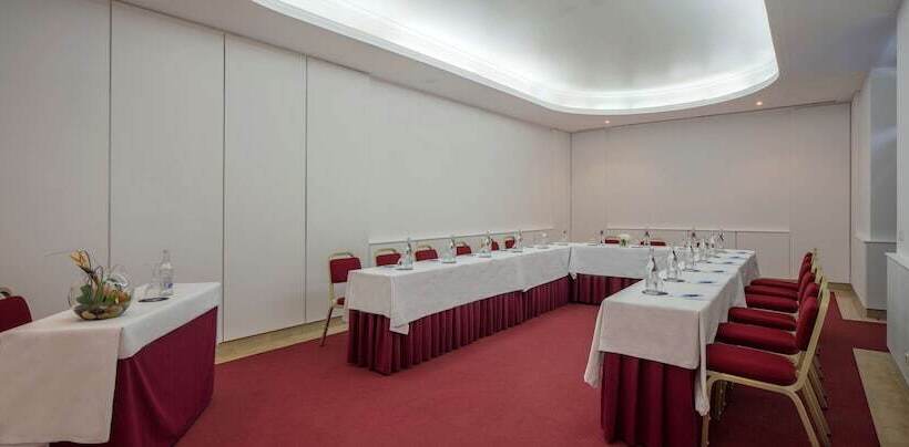 هتل NH Lisboa Campo Grande