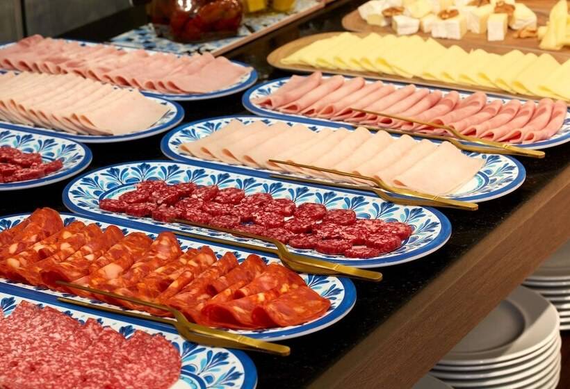 هتل NH Lisboa Campo Grande