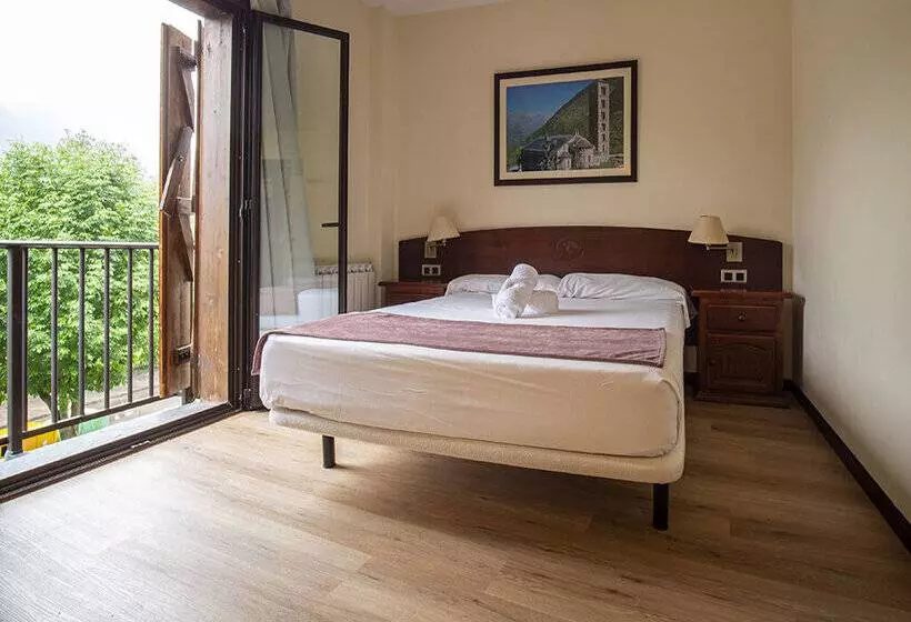 בית מלון כפרי Romànic