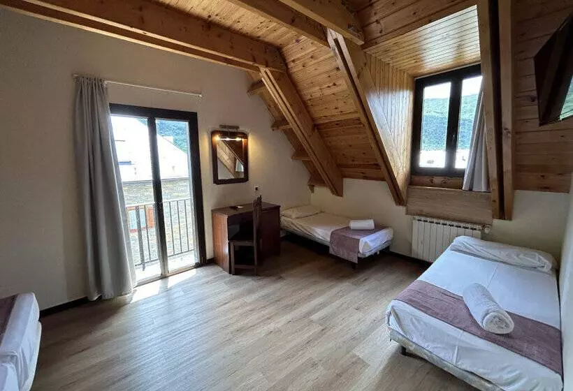 בית מלון כפרי Romànic