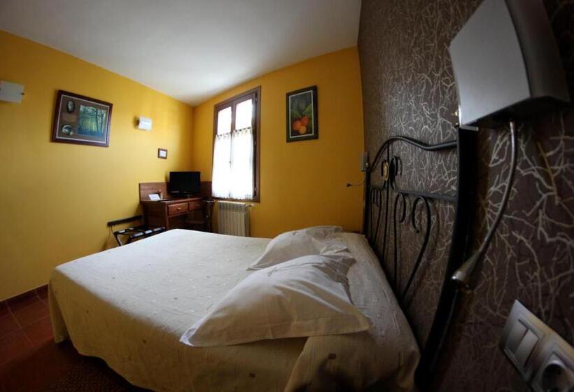 فندق ريفى Rural Cuartamenteru