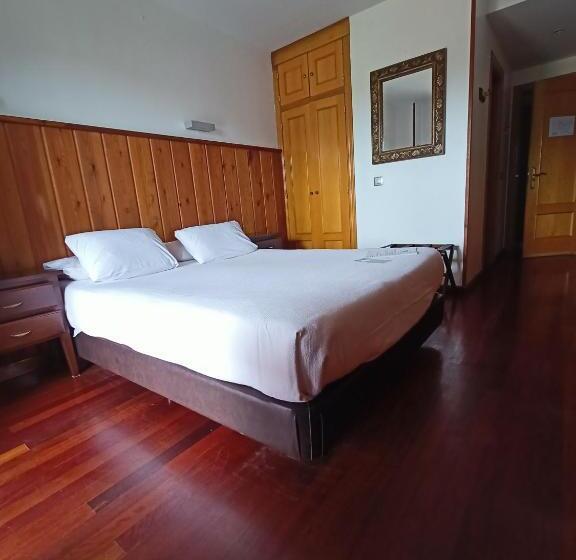 فندق ريفى Rural Cuartamenteru