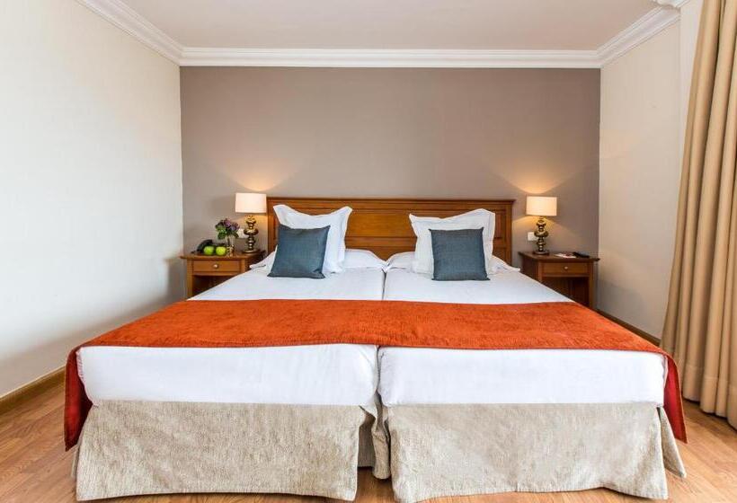 Leonardo Hotel Granada