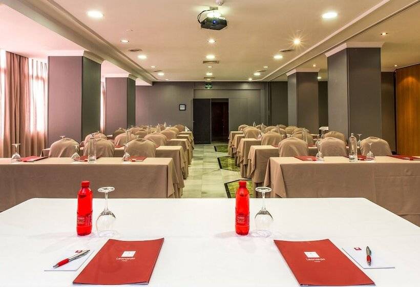 Leonardo Hotel Granada