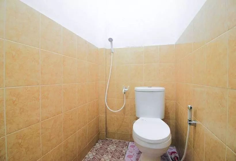 ホテル Spot On 2370 Berkah Homestay Syariah