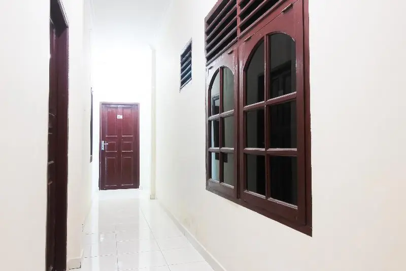 ホテル Spot On 2370 Berkah Homestay Syariah
