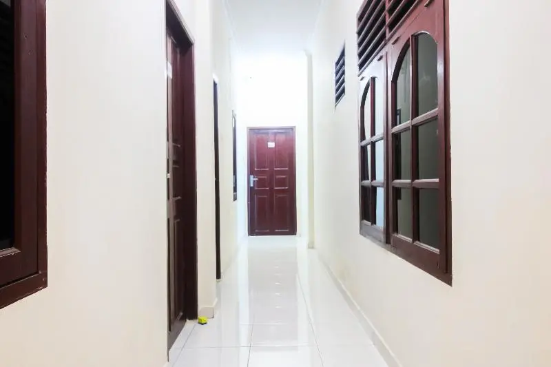 ホテル Spot On 2370 Berkah Homestay Syariah