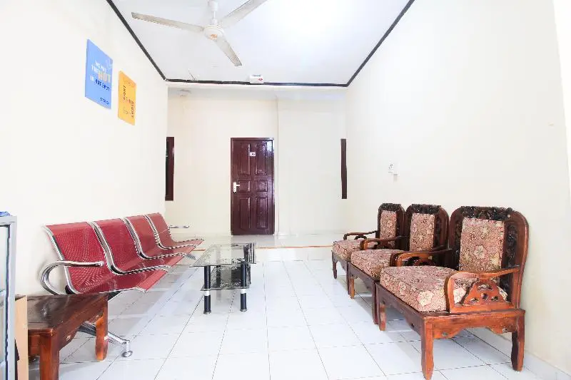 ホテル Spot On 2370 Berkah Homestay Syariah