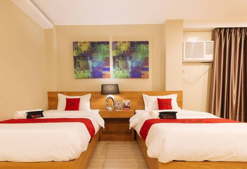 ホテル Reddoorz @ Ambiens Place Dagupan