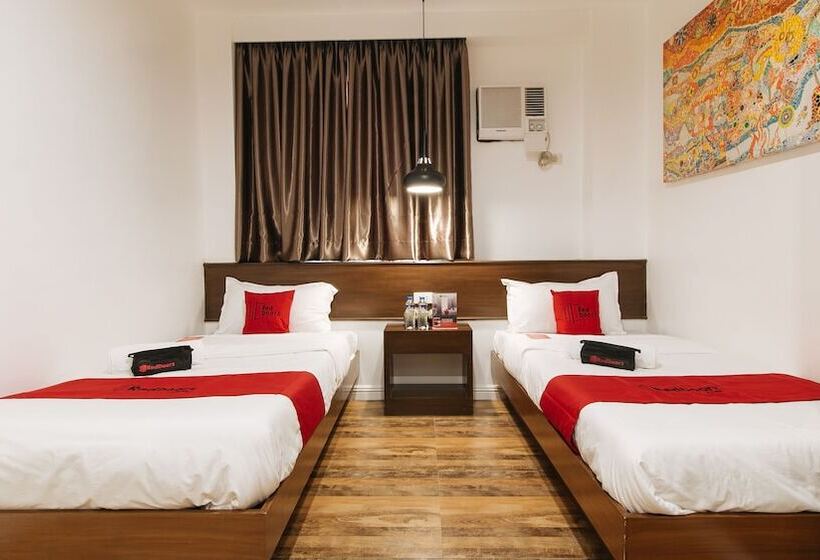 ホテル Reddoorz @ Ambiens Place Dagupan