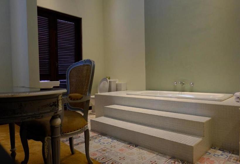 膳宿费 Mom's Corner