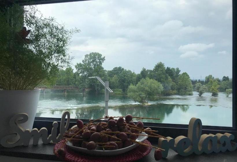 هاستل Konak Na Uni