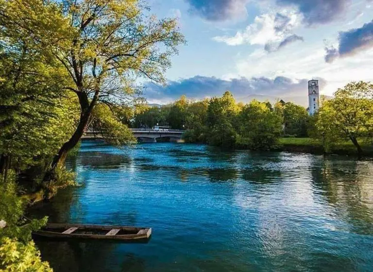 هاستل Konak Na Uni