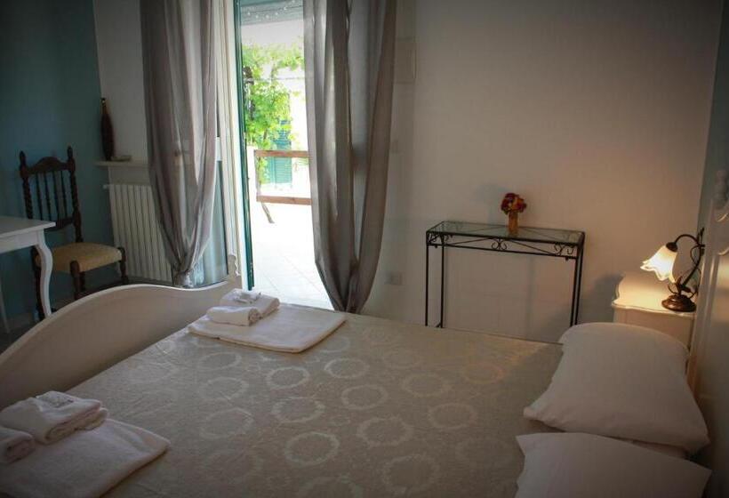 تختخواب و صبحانه Vila Sejuda