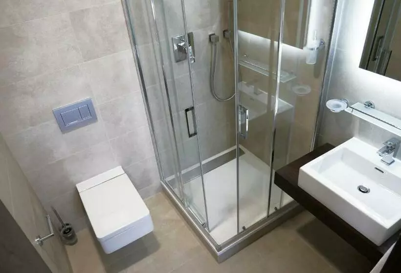 Hotelli Harmony Medical & Wellness Free Parking, 1,8km From The Center