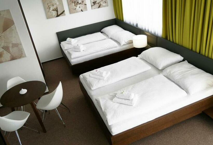 Szálloda Harmony Medical & Wellness Free Parking, 1,8km From The Center