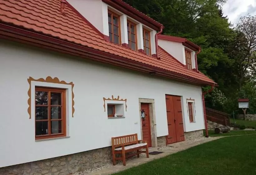 Majatalo Hájenka Hraběte Buquoye