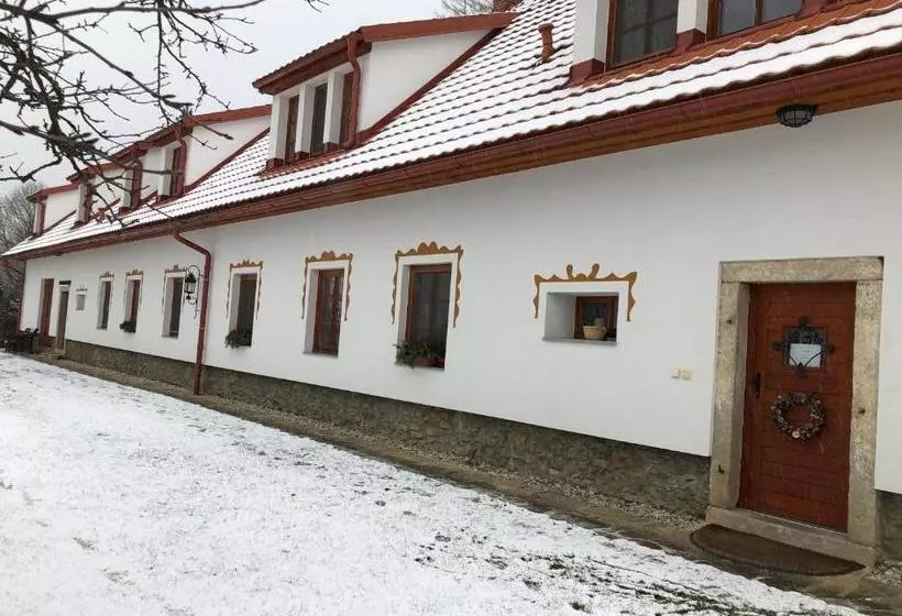 Majatalo Hájenka Hraběte Buquoye