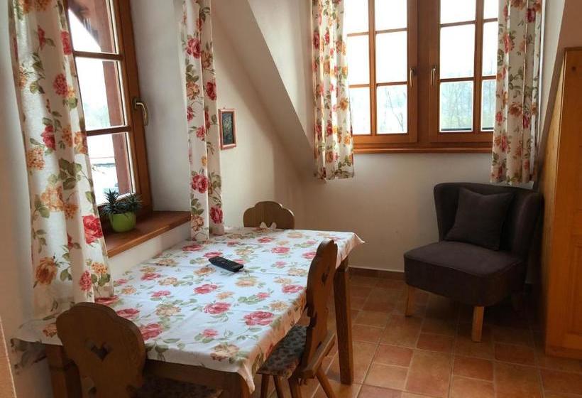 פנסיון Hájenka Hraběte Buquoye