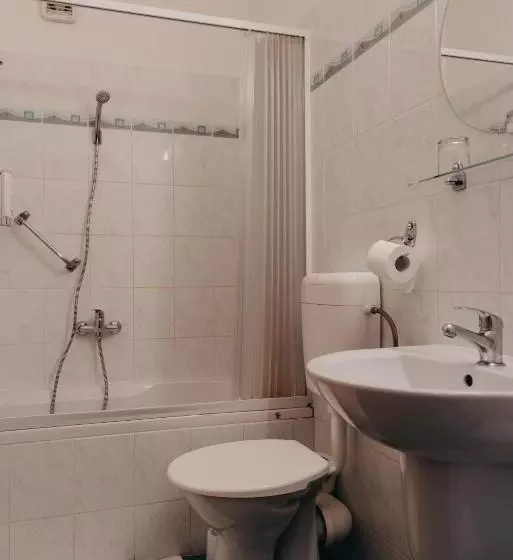 Hotelli červený Mlýn