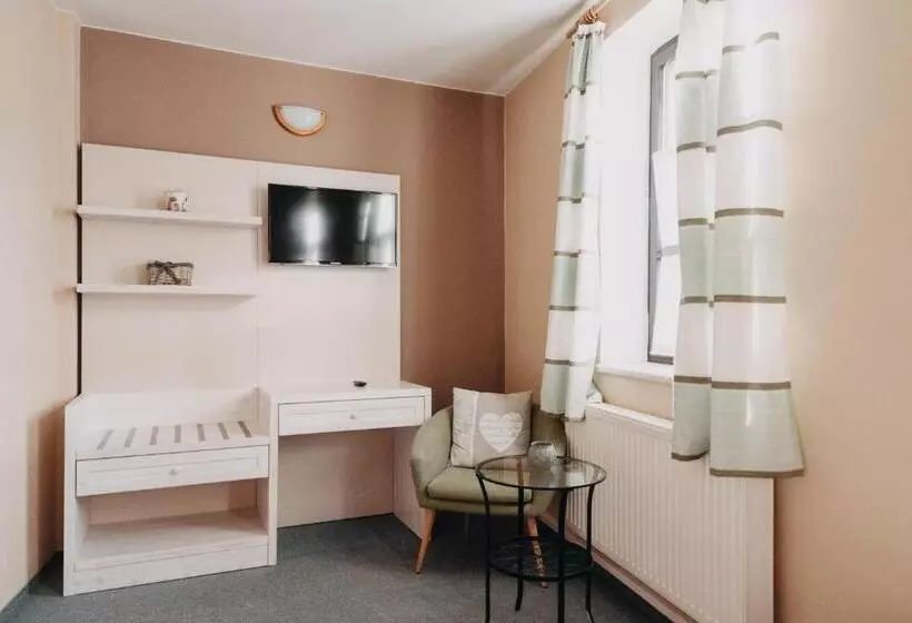 Hotelli červený Mlýn