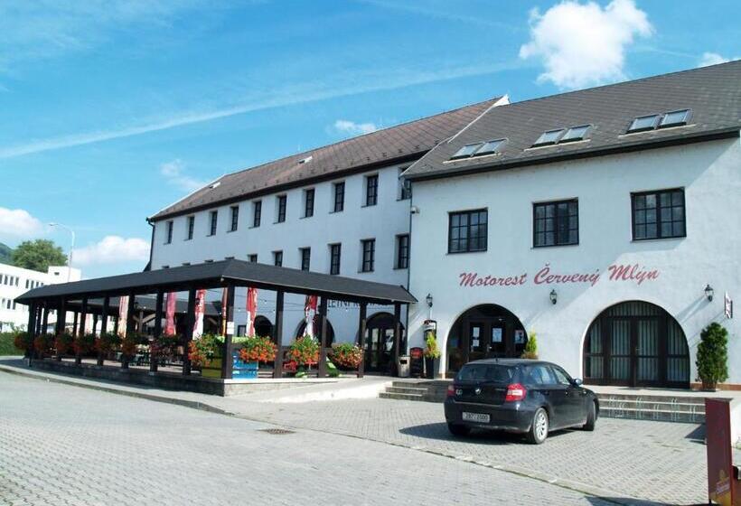 ホテル červený Mlýn