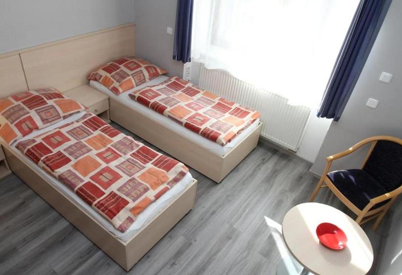 פנסיון Penzion Markéta Chrudim