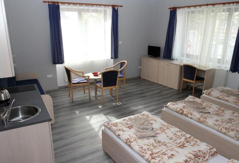 פנסיון Penzion Markéta Chrudim