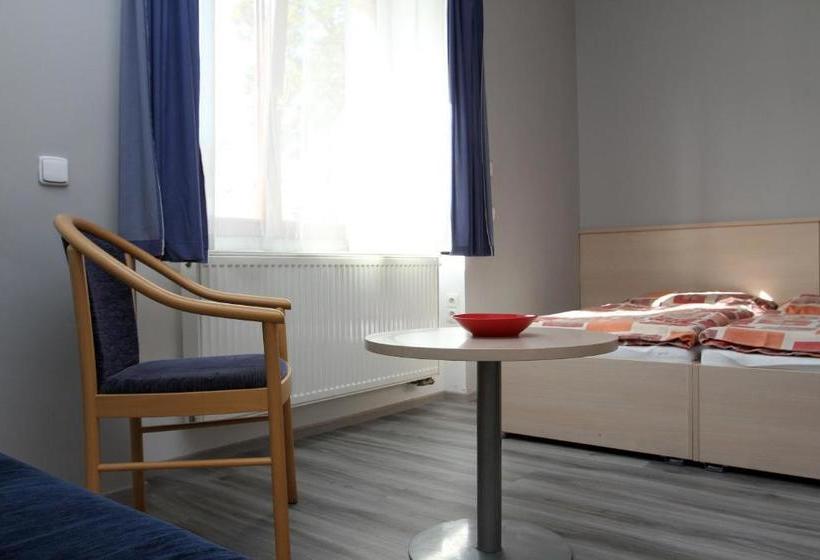 פנסיון Penzion Markéta Chrudim