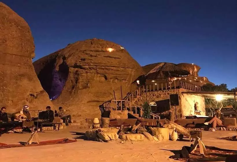 تختخواب و صبحانه Petra Sand Mars Camp
