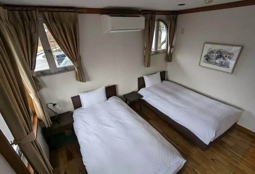 Hotelli Lodge Atelier