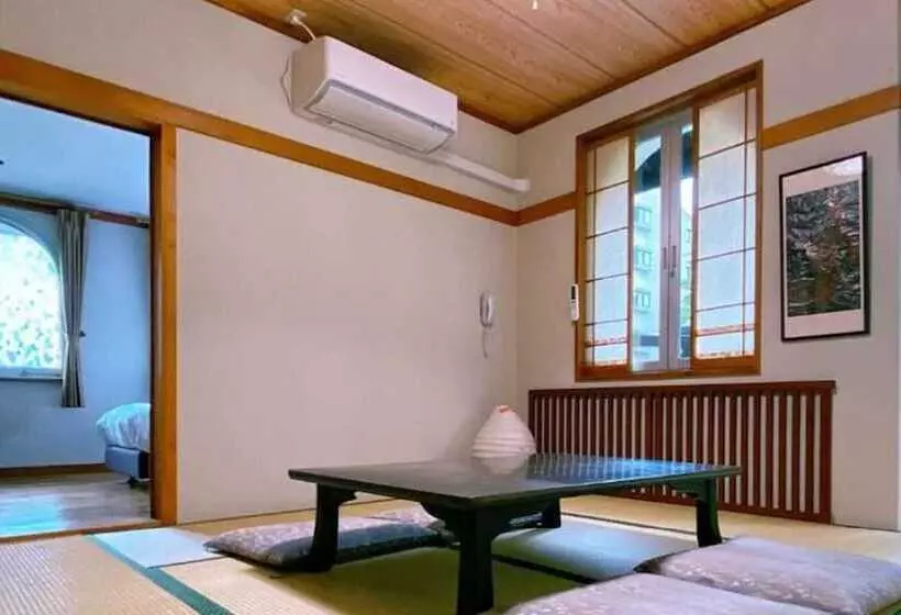 Hotelli Lodge Atelier