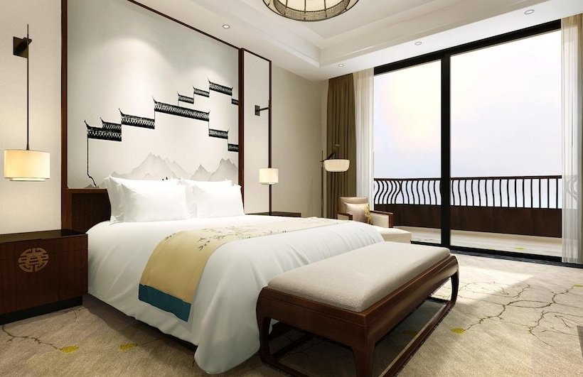 Hotel Wuhu Macrolink Legend