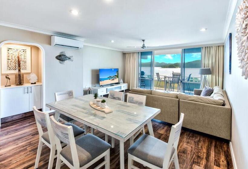 Lagoon Beachfront Lodge 201 On Hamilton Island By Hamorent