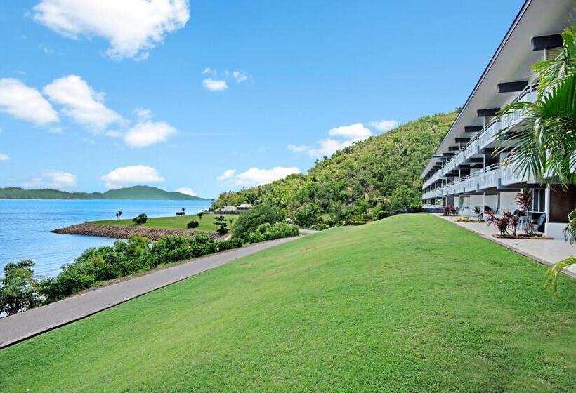 Lagoon Beachfront Lodge 201 On Hamilton Island By Hamorent