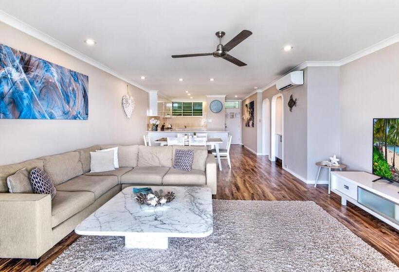 Lagoon Beachfront Lodge 201 On Hamilton Island By Hamorent