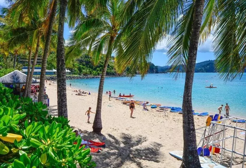 Lagoon Beachfront Lodge 201 On Hamilton Island By Hamorent