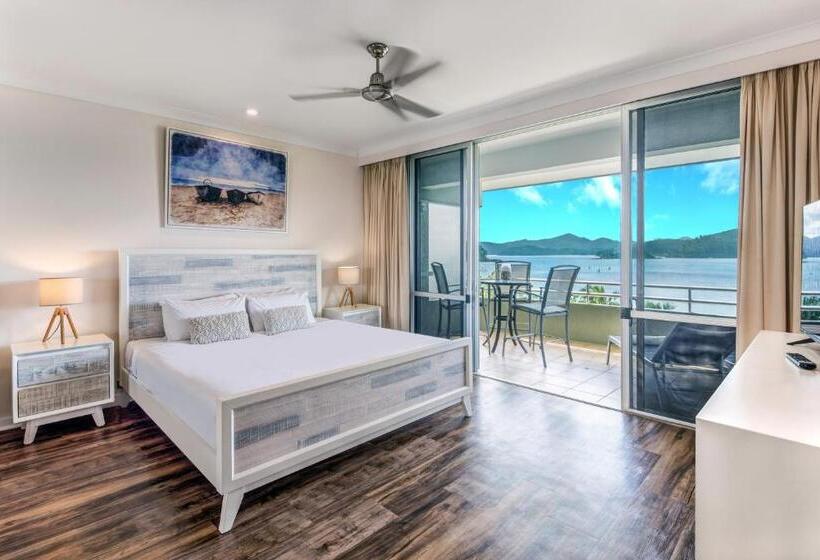 Lagoon Beachfront Lodge 201 On Hamilton Island By Hamorent